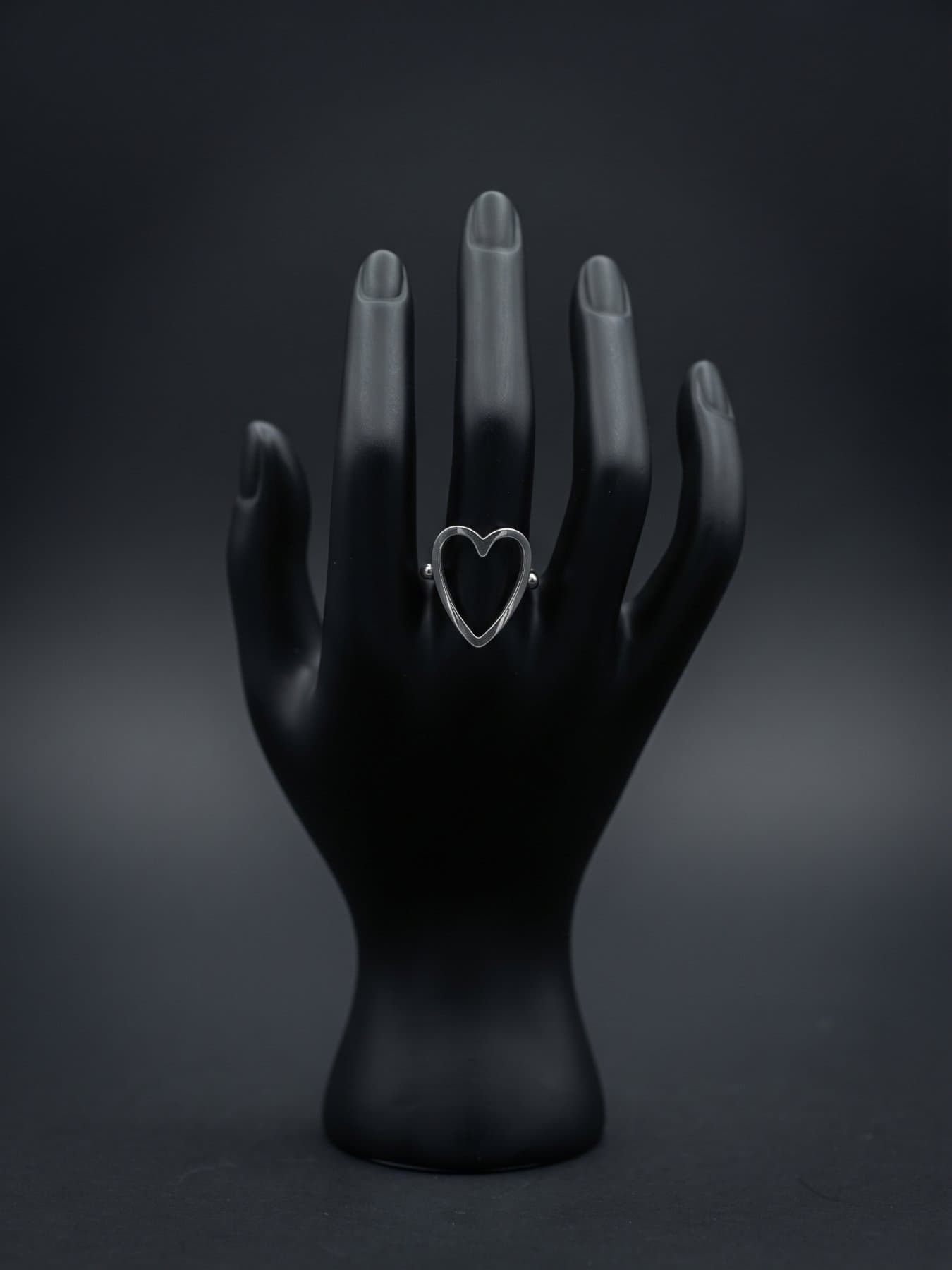 Anillo de Acero Chico con forma de Corazón