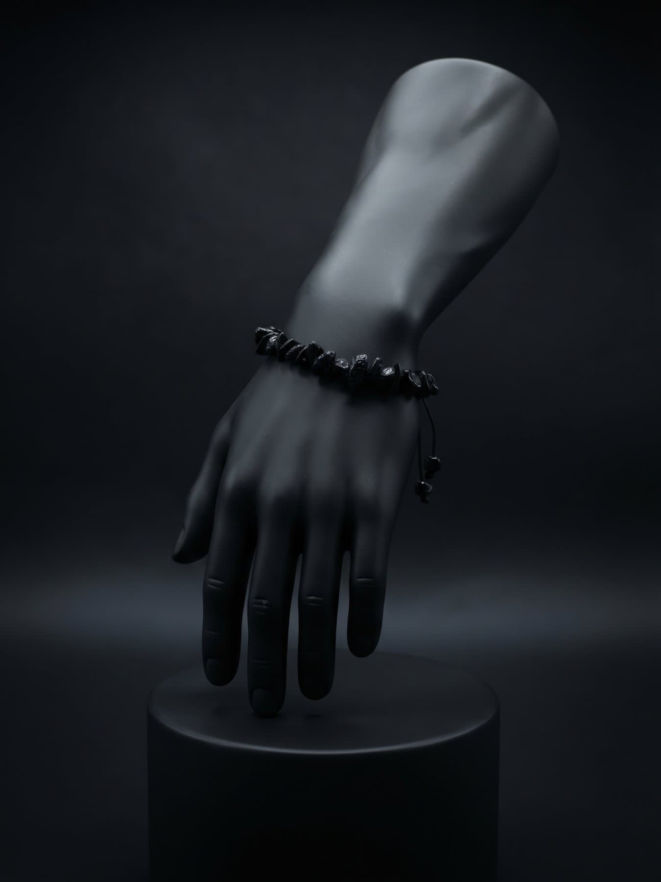 Pulsera de caballero negra de piedras