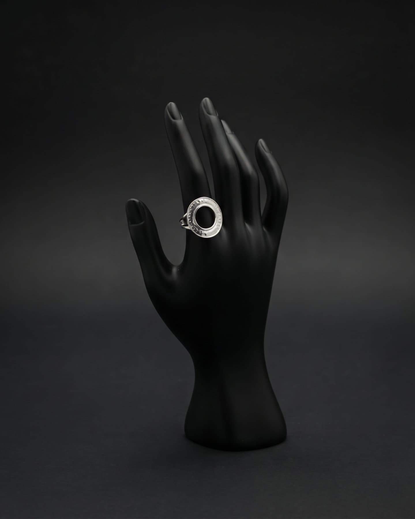 Anillo con rueda de plata