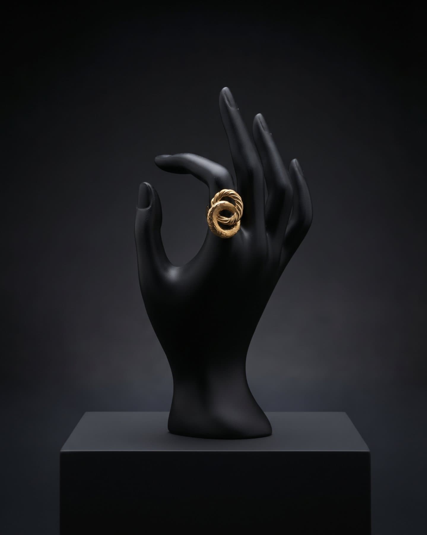Anillo con 2 círculos con textura